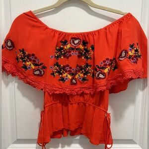 TOP || off-the-shoulder top